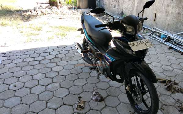YAMAHA JUPITER Z1