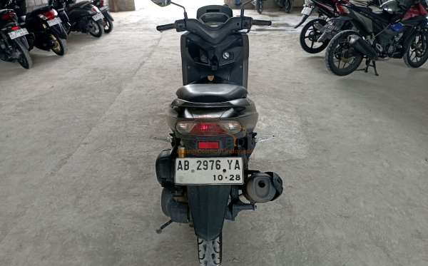 YAMAHA LEXI