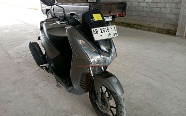 YAMAHA LEXI