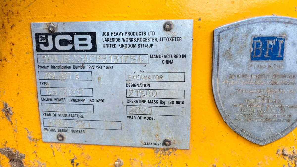 JCB EXCAVATOR  TYPE 205 LC NXT