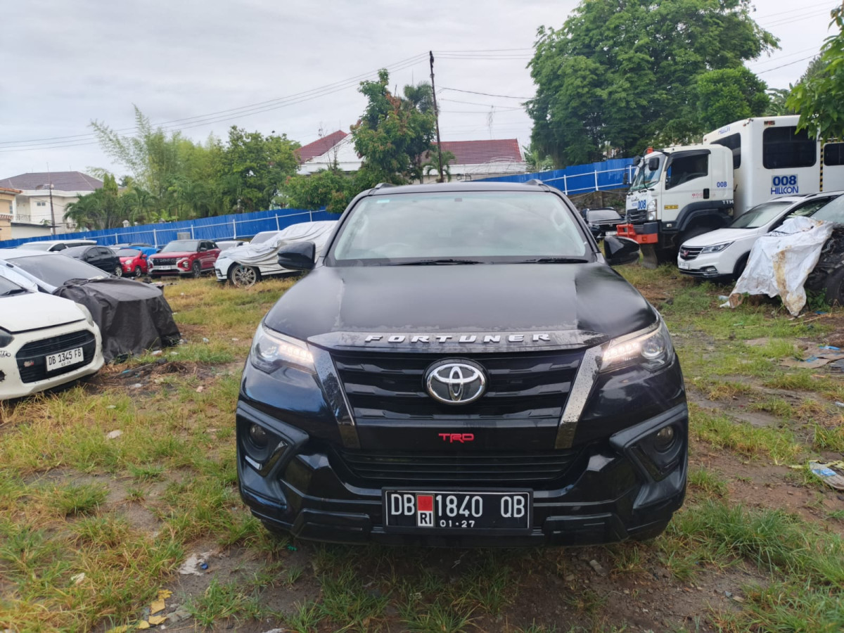 TOYOTA FORTUNER 2.7 SRZ