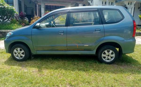 DAIHATSU XENIA Li