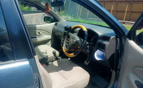 DAIHATSU XENIA Li