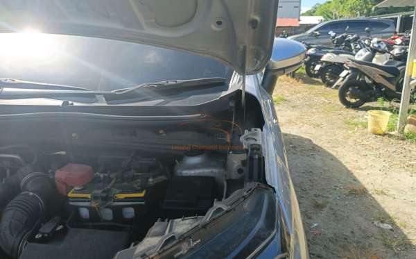 DAIHATSU XENIA