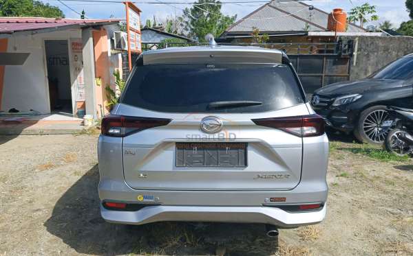 DAIHATSU XENIA