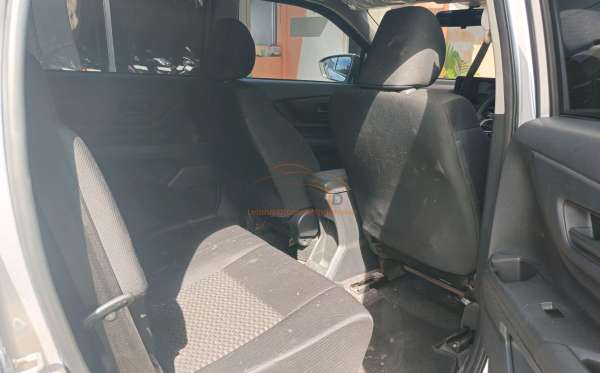 DAIHATSU XENIA