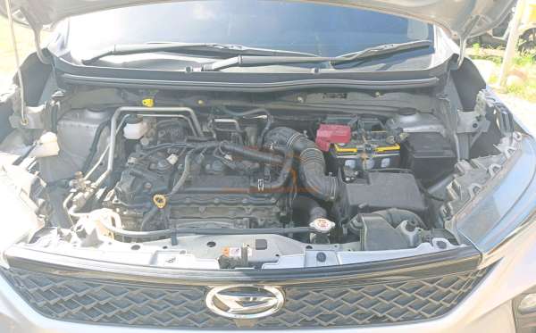 DAIHATSU XENIA