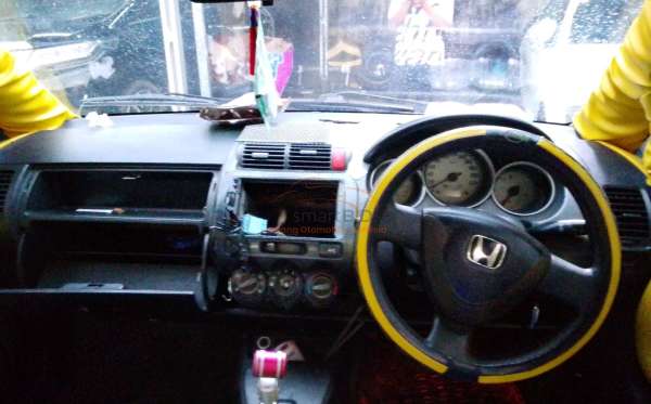 HONDA JAZZ