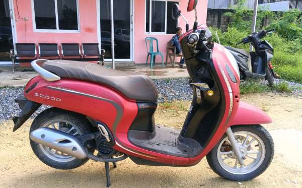 HONDA  SCOOPY