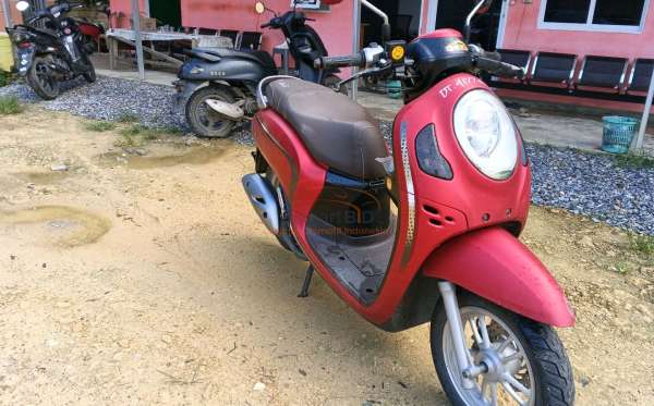 HONDA  SCOOPY