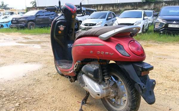 HONDA  SCOOPY