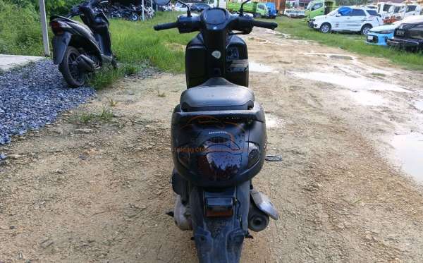 HONDA SCOOPY PRESTIGE