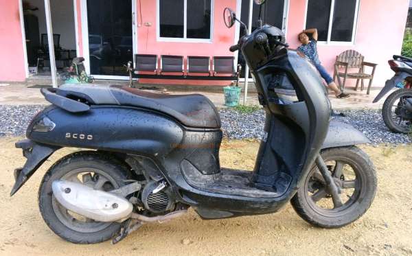 HONDA SCOOPY PRESTIGE