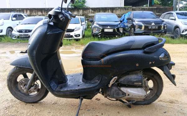 HONDA SCOOPY PRESTIGE