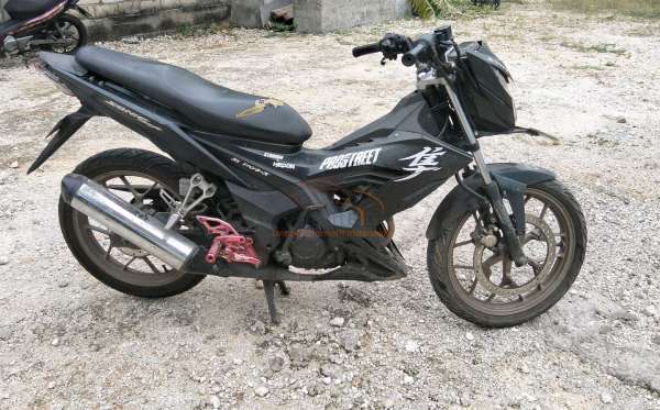 HONDA SONIC 150 R
