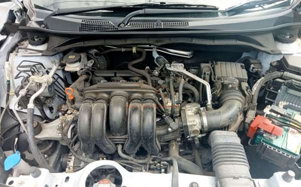 HONDA DG48 1.5 RS CVT