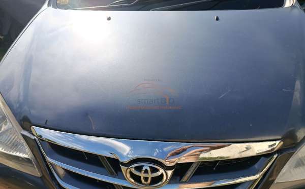 TOYOTA  AVANZA