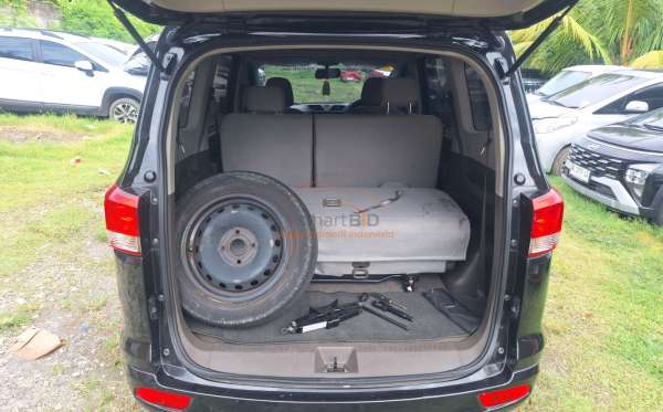 WULING CONFERO