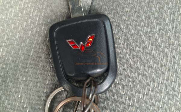 WULING CONFERO