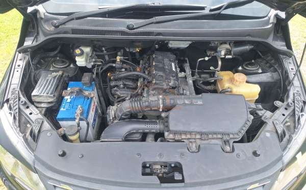 WULING CONFERO