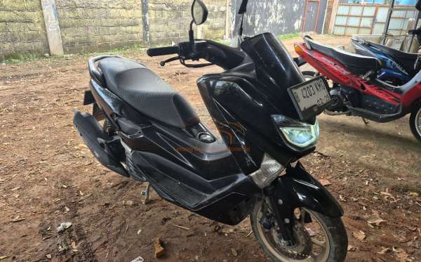 YAMAHA NMAX