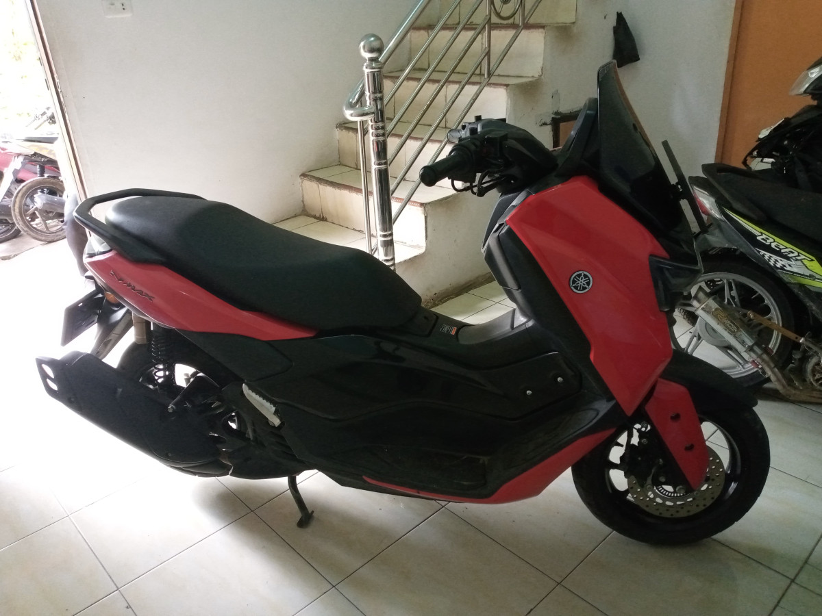 YAMAHA NMAX
