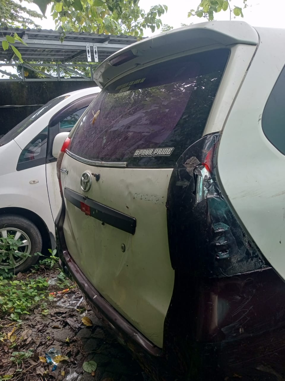 TOYOTA AVANZA