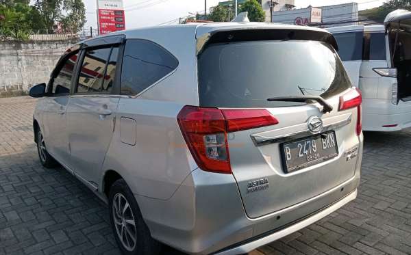 DAIHATSU SIGRA R