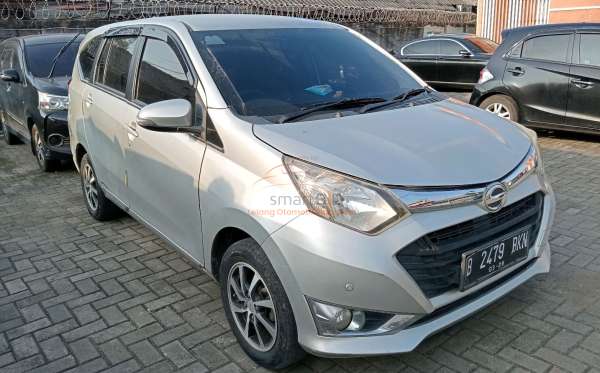 DAIHATSU SIGRA R