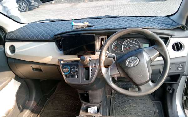 DAIHATSU SIGRA R