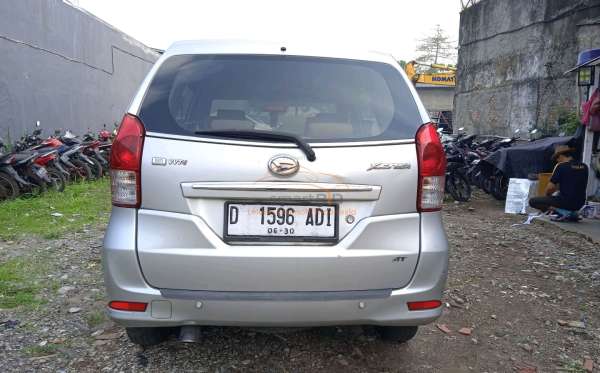 DAIHATSU  XENIA