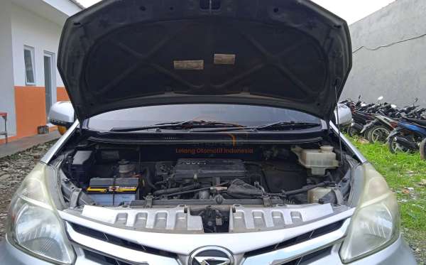 DAIHATSU  XENIA