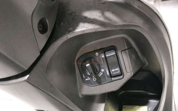 HONDA  SCOOPY PRESTIGE