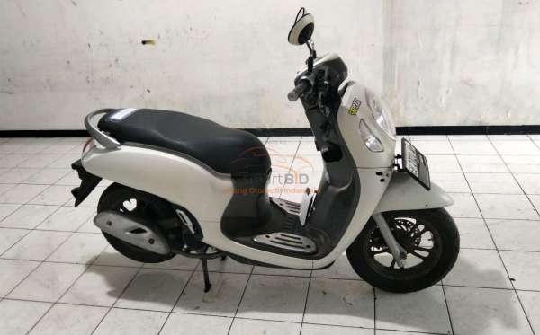 HONDA  SCOOPY PRESTIGE