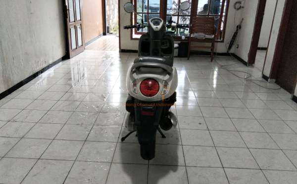 HONDA  SCOOPY PRESTIGE