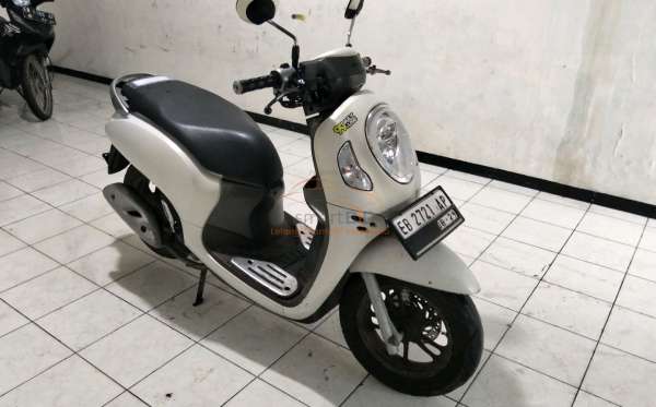 HONDA  SCOOPY PRESTIGE