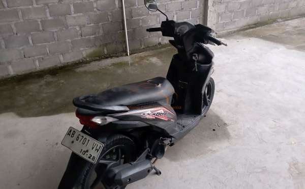 HONDA  BEAT