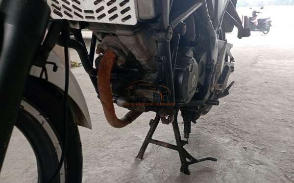 HONDA CB 150 R