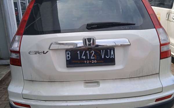 HONDA  CR-V  RE1 2WD 2.0 A/T