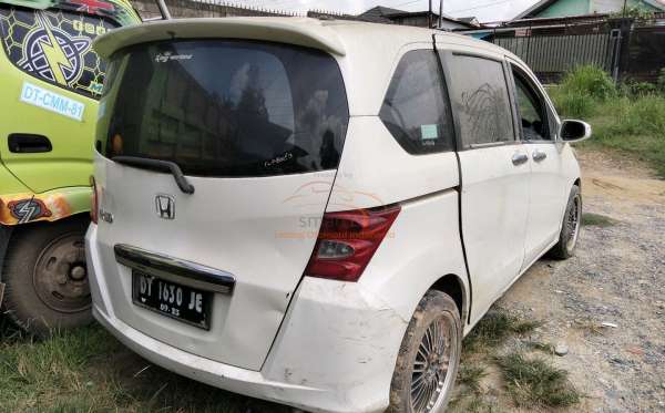 HONDA  FREED  GB3 1.5 E