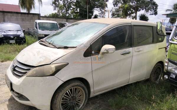 HONDA  FREED  GB3 1.5 E