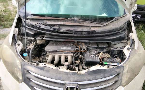 HONDA  FREED  GB3 1.5 E