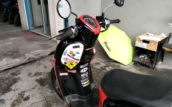 HONDA SCOOPY SPORTY