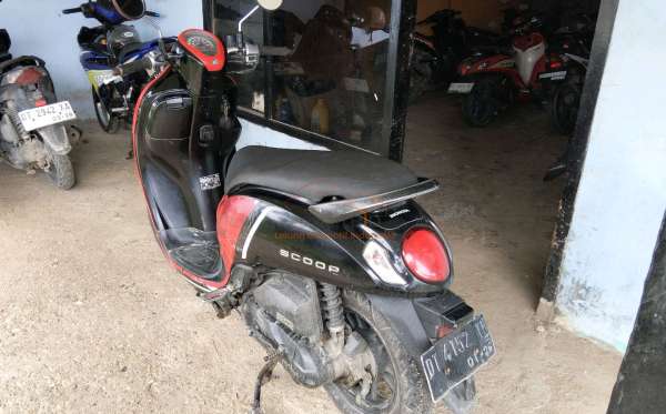 HONDA  SCOOPY