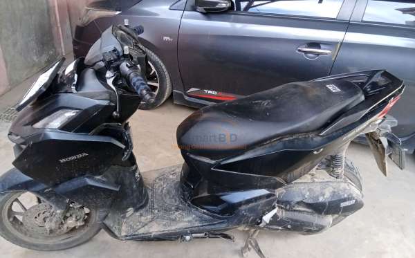 HONDA  VARIO 160