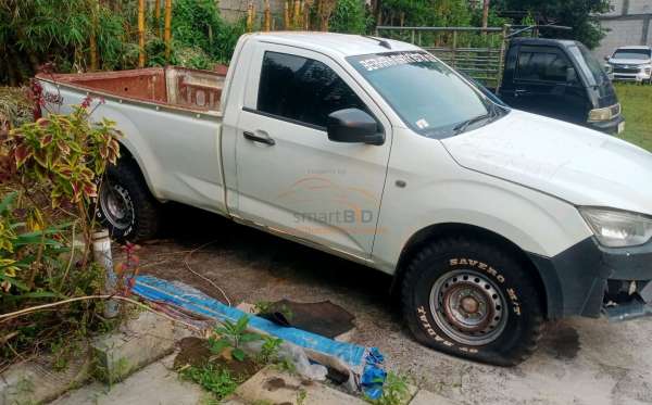 ISUZU DMAX PU