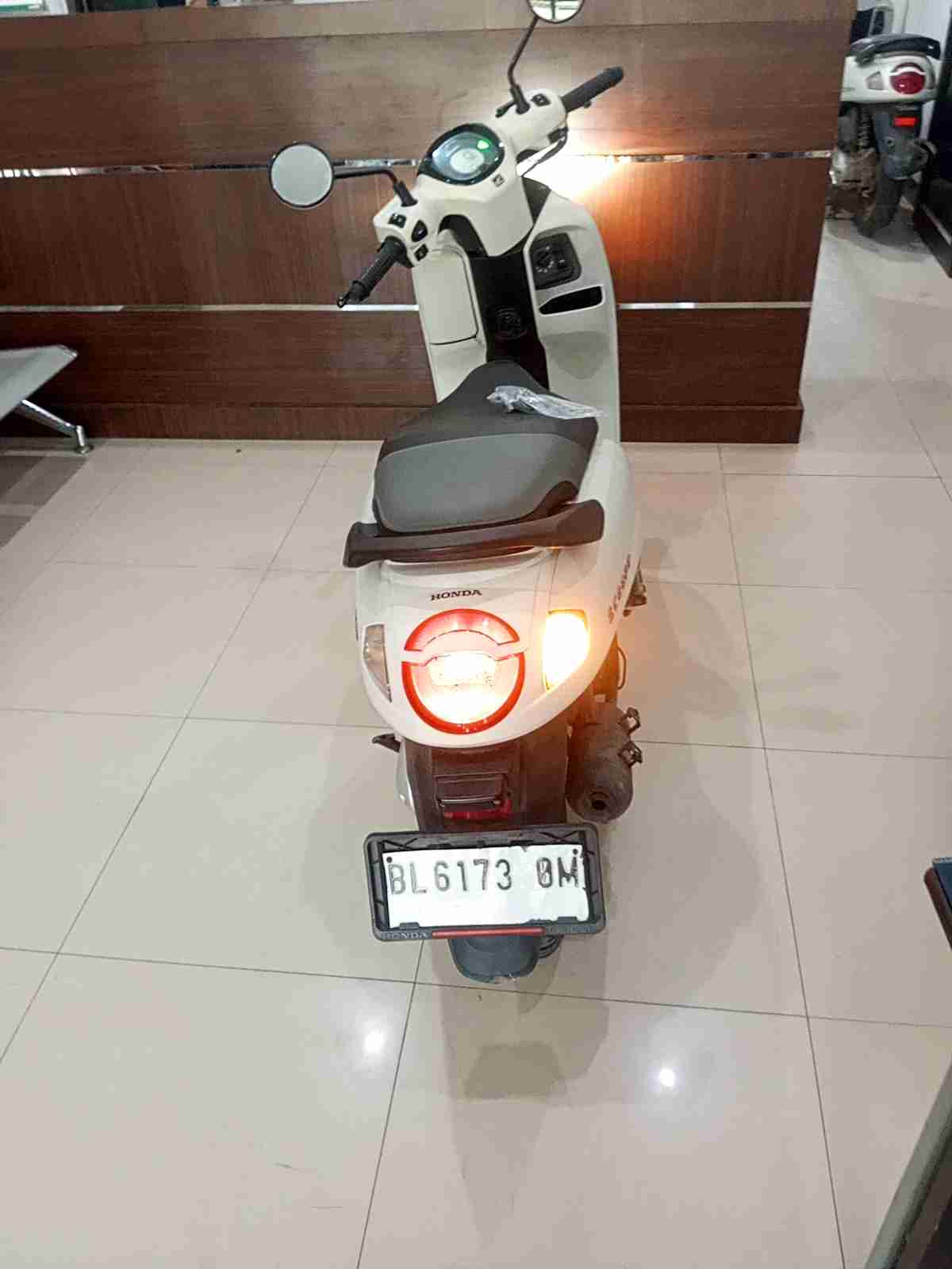 HONDA SCOOPY PRESTIGE