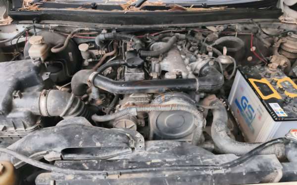 MITSUBISHI STRADA TRITON DC HDX