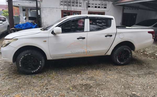 MITSUBISHI STRADA TRITON DC HDX