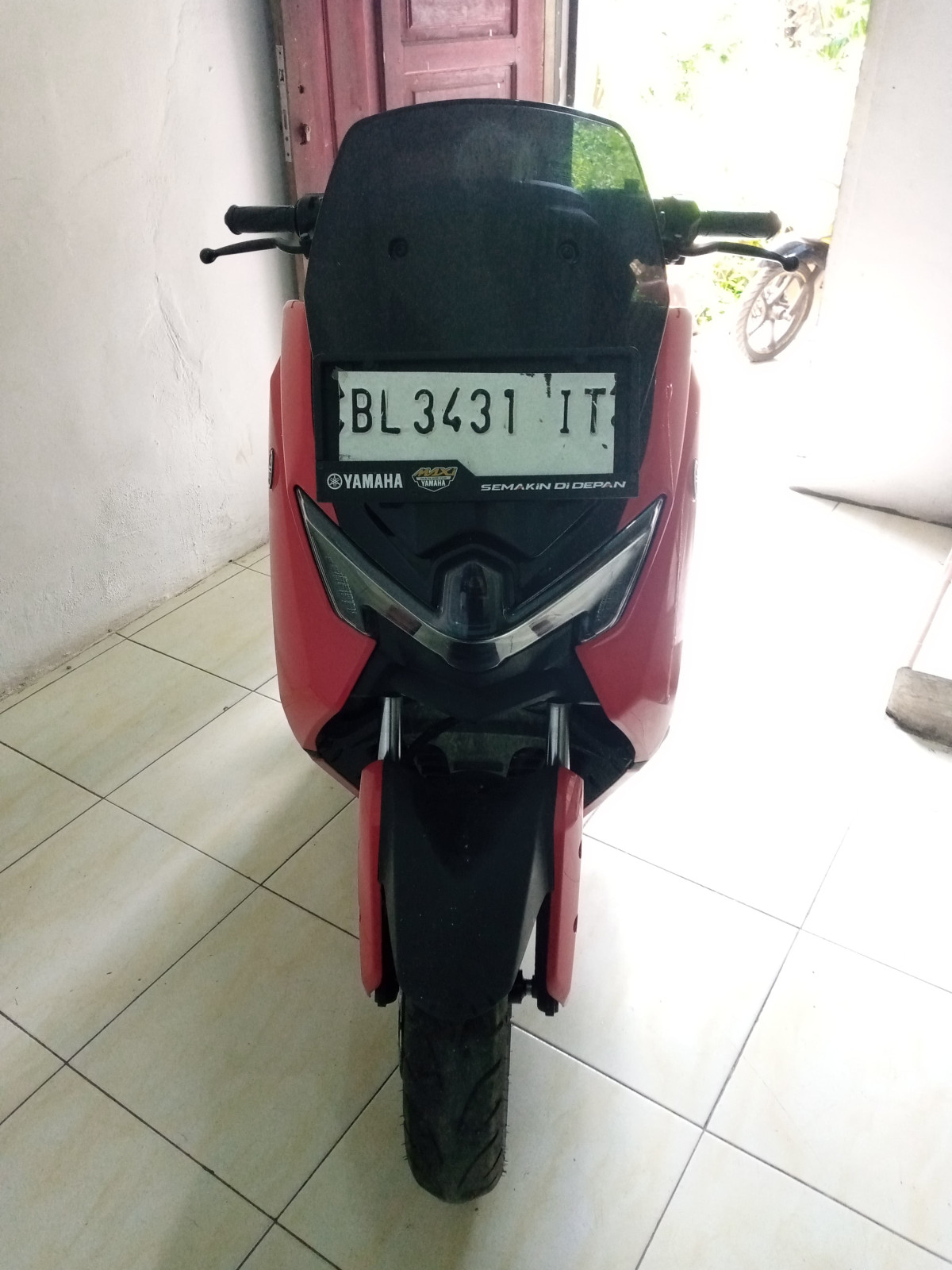 YAMAHA NMAX